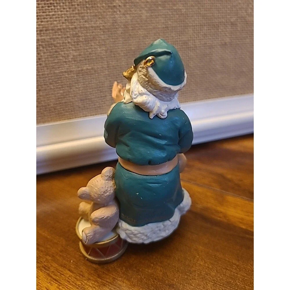 1992 Hallmark Keepsake Christmas Ornament Merry Olde Santa Claus #3 Box Flaw